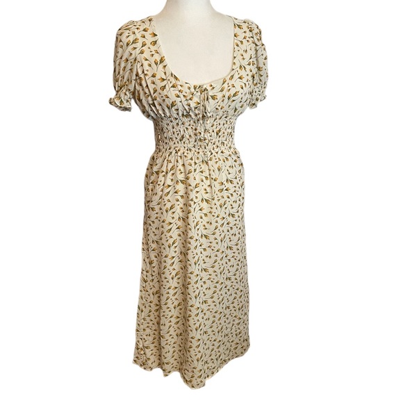 Reformation Dresses & Skirts - Reformation Selby Feminine Dress- Size 4 - Dainty Rose Print, Shirred Waist